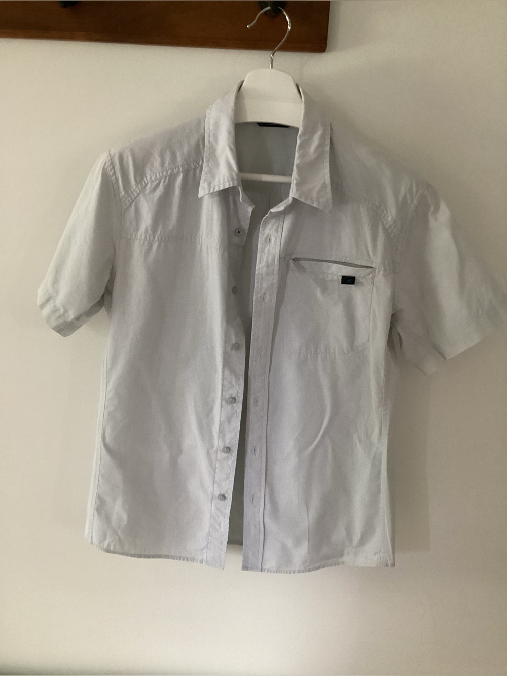 Men's Arc’teryx Short-Sleeve Button-Up Shirt - light grey